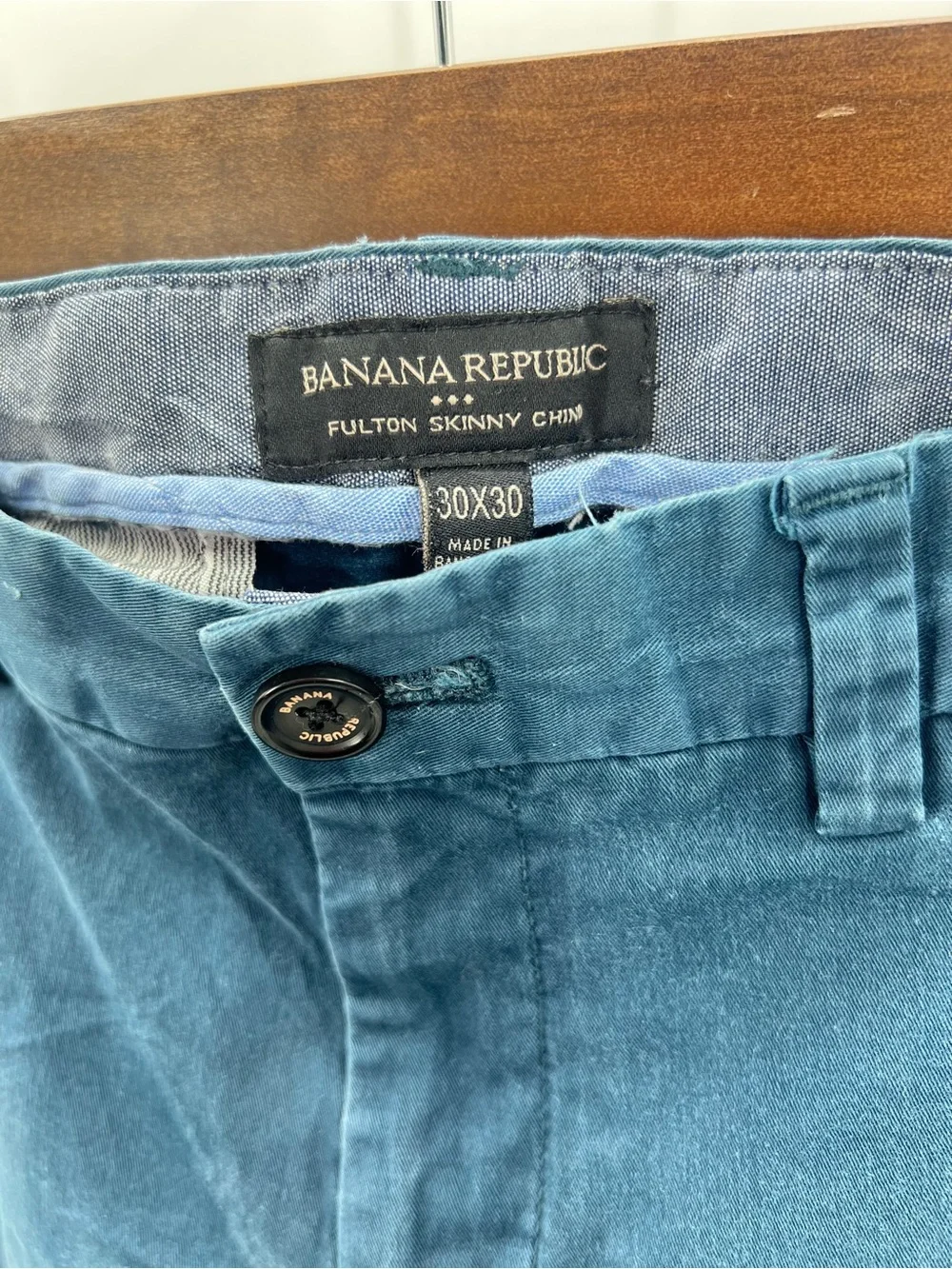 J012 Banana Republic Men’s Navy Blue Chino Pants